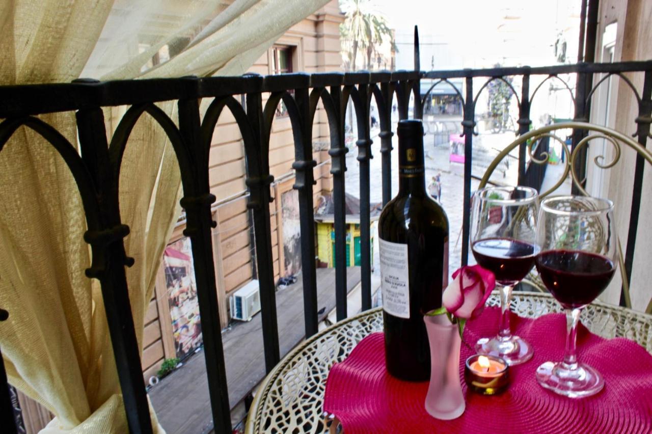 Vucciria 57 Locazione Turistica Nel Cuore Pulsante Della Movida! Apartment Palermo Luaran gambar